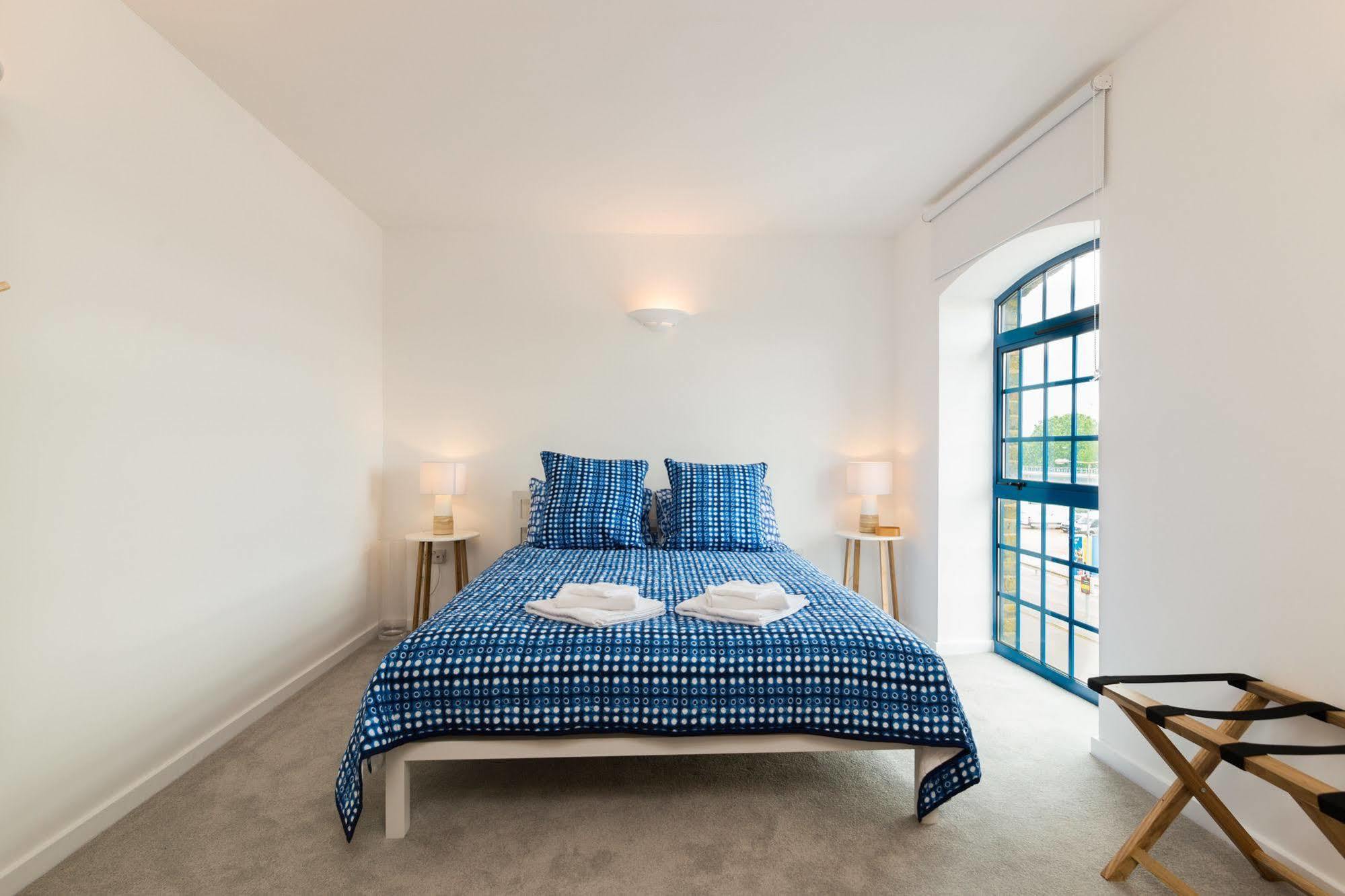 לונדון Seagull Lane Serviced Apartment מראה חיצוני תמונה