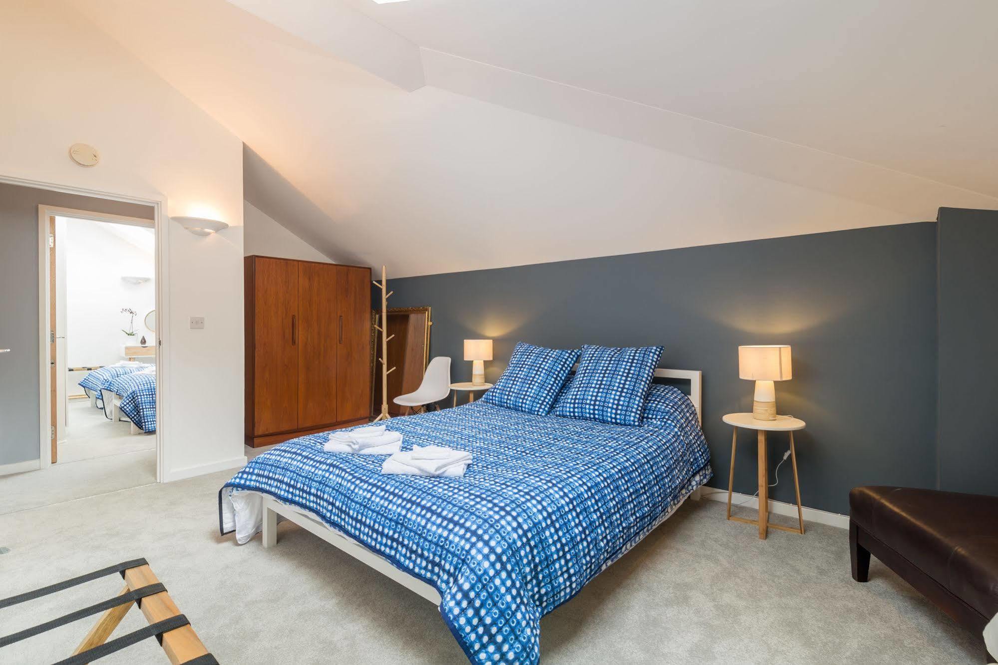 לונדון Seagull Lane Serviced Apartment מראה חיצוני תמונה