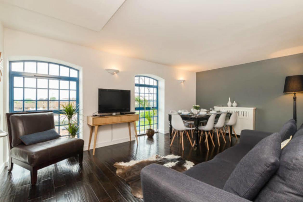 לונדון Seagull Lane Serviced Apartment מראה חיצוני תמונה